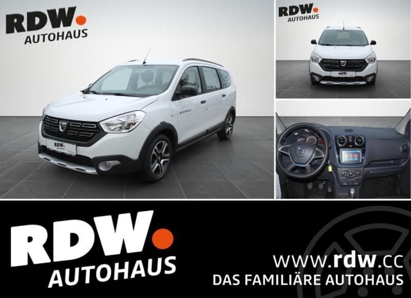 Weiß Gebraucht 2021 Dacia Lodgy Celebration Van / Kleinbus | € 15.490 (Fairer Preis) - Bild 1/4