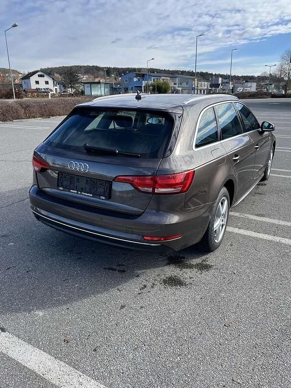 Gebraucht Audi A4 Design 122 PS (89 kW) 2017 Kombi