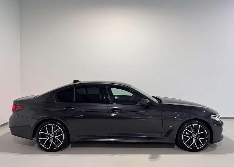 Gebraucht BMW 530e M Sport 292 PS (214 kW) 2021 Grau Limousine
