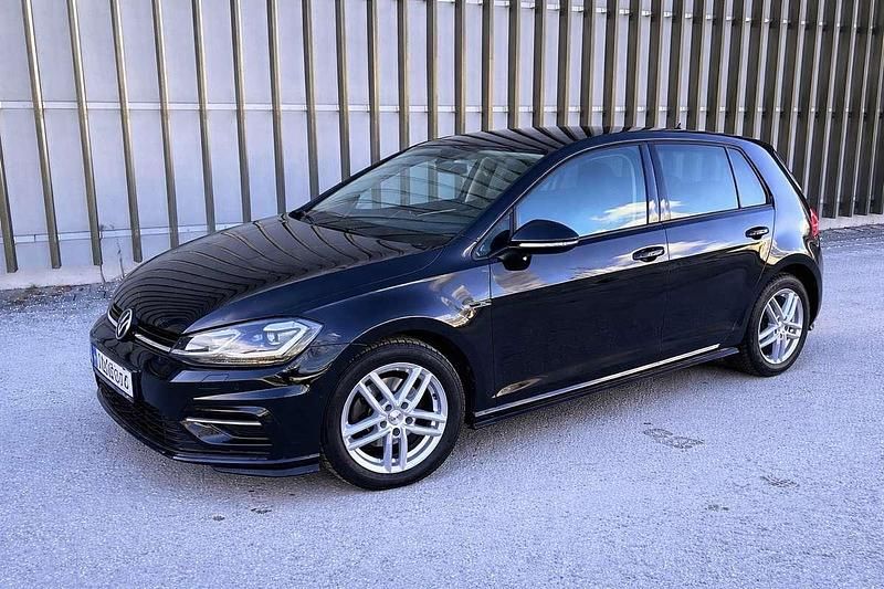 Gebraucht VW Golf VII Highline 150 PS (110 kW) 2019 Schwarz Limousine