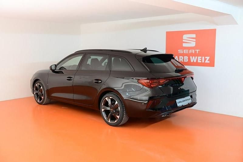 Neu Cupra Leon 150 PS (110 kW) 2026 Schwarz  metallic Kombi