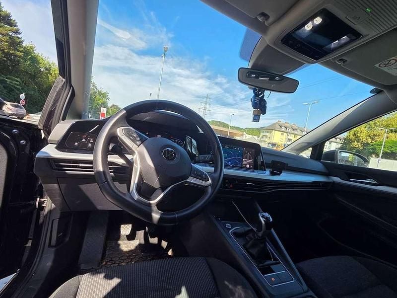 Gebraucht VW Golf VIII 116 PS (85 kW) 2020 Schwarz Limousine