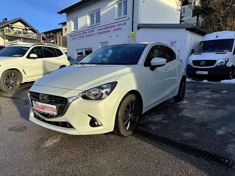 Weiß Gebraucht 2019 Mazda 2 Takumi-Line Limousine | € 11.490 (Guter Preis) - Bild 1/4