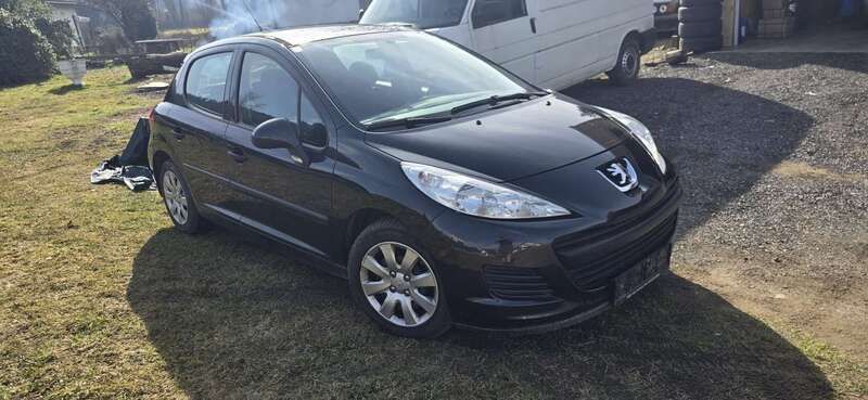 Schwarz Gebraucht 2009 Peugeot 207 Limousine | € 2.000 - Bild 1/4