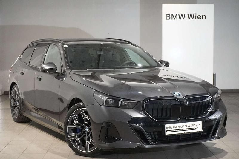 Gebraucht BMW 530e Efficient Dynamics 190 PS (139 kW) 2025 Grau Kombi