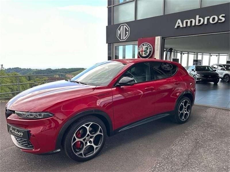 Rot Gebraucht 2023 Alfa Romeo Tonale Edizione Speciale SUV | € 31.990 (Teuer) - Bild 1/4