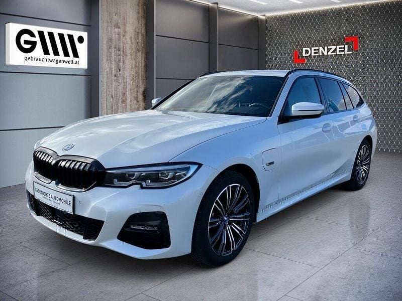 Gebraucht BMW 330e 184 PS (135 kW) 2021 Mineralweiß metalli