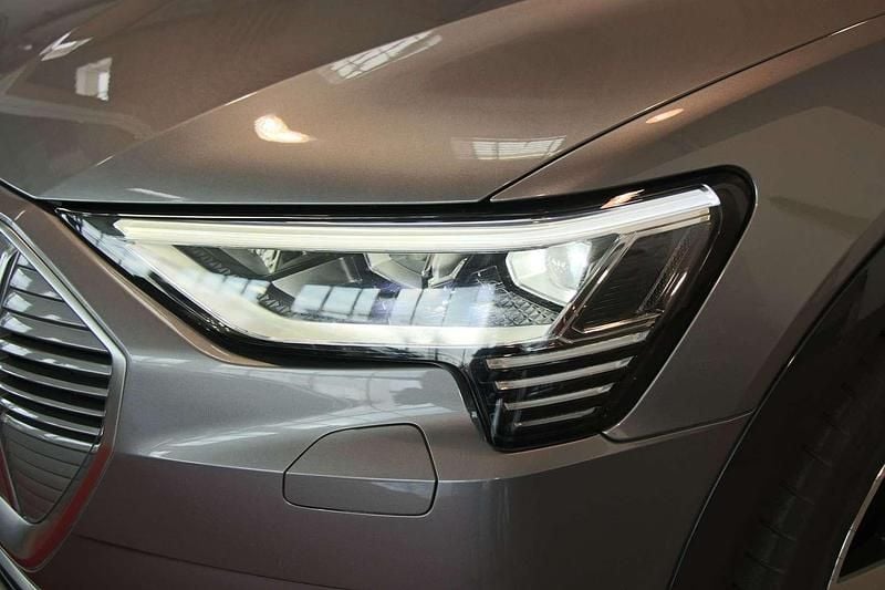 Gebraucht Audi e-tron Advanced 230 kW (313 PS) 2022 Grau SUV