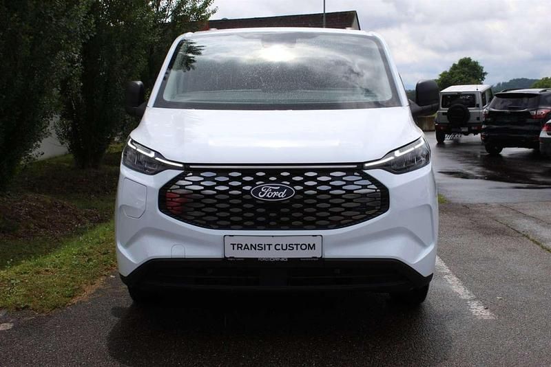 Gebraucht Ford E-Transit Trend 160 kW (218 PS) 2025 Weiß Van