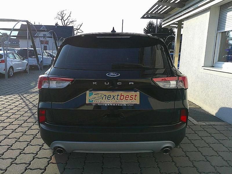 Gebraucht Ford Kuga Trend 120 PS (88 kW) 2022 Schwarz SUV