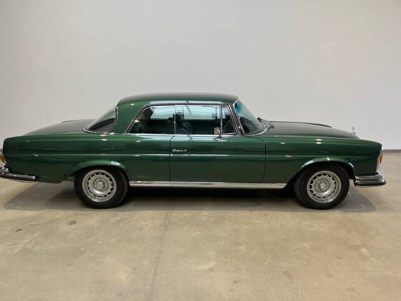 Gebraucht Mercedes 280 SE 200 PS (147 kW) 1969 Grün Coupé
