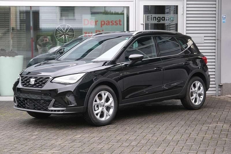 Neu Seat Arona FR 116 PS (85 kW) 2025 Schwarz SUV