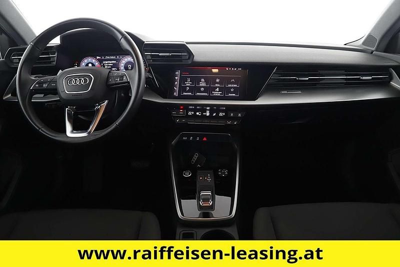 Gebraucht Audi A3 Design 110 PS (80 kW) 2022 Schwarz Limousine