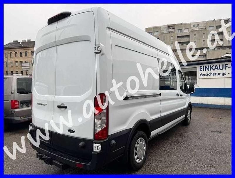 Gebraucht Ford Transit 131 PS (96 kW) 2019 Weiß Van
