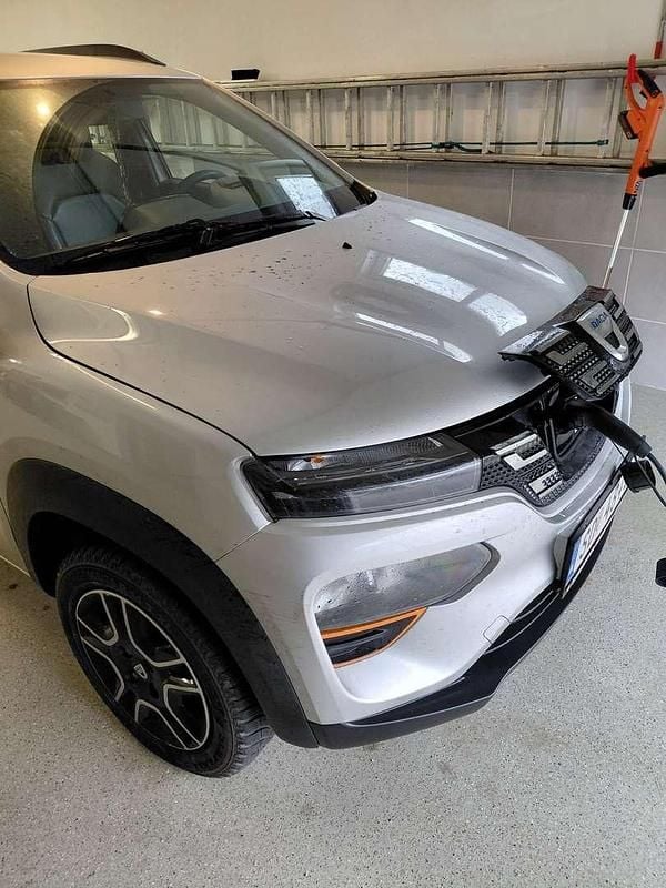 Silber Gebraucht 2022 Dacia Spring Comfort Kleinwagen | € 8.000 (Guter Preis) - Bild 1/4