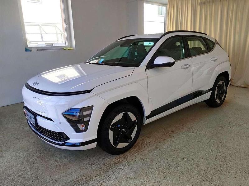 Neu Hyundai Kona 99 kW (135 PS) 2025 Weiß SUV