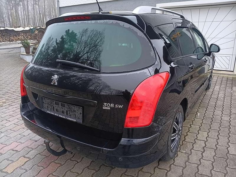 Gebraucht Peugeot 308 SW Active 111 PS (81 kW) 2012 Schwarz Kombi
