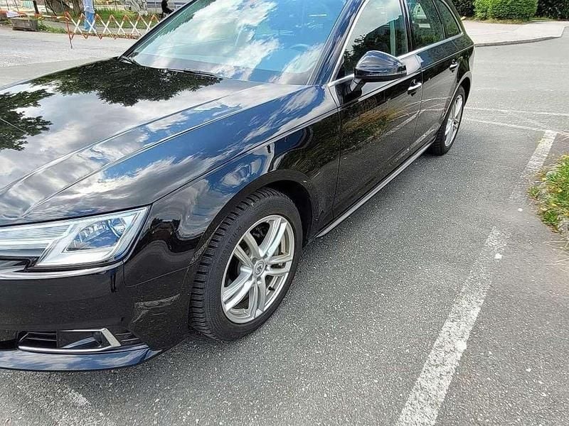Gebraucht 2018 Audi A4 Design Kombi | € 14.000 (Superpreis) - Bild 1/4