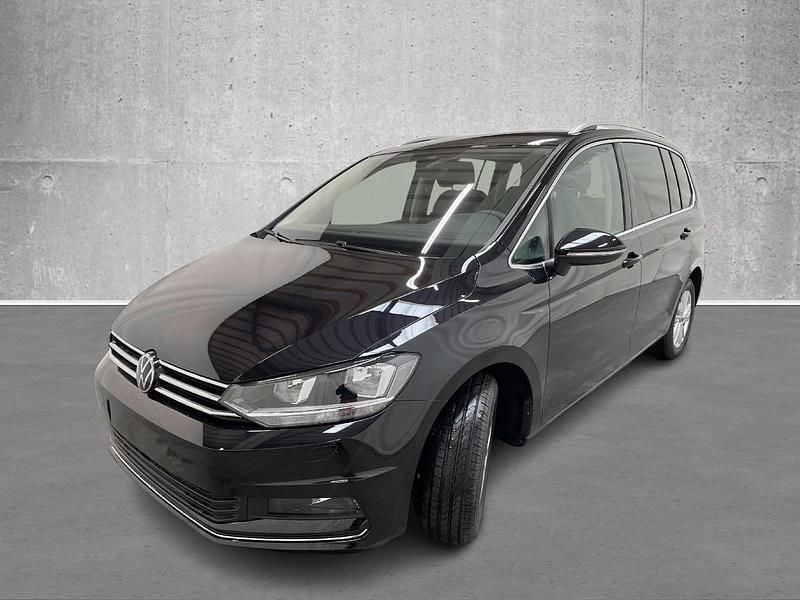 Neu VW Touran Highline 150 PS (110 kW) 2025 Van / Kleinbus