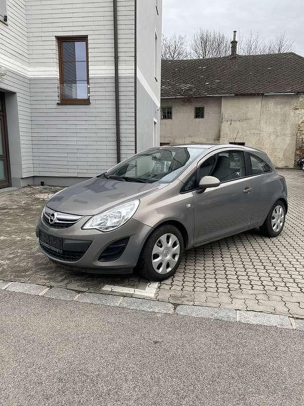 Gebraucht Opel Corsa Edition 86 PS (63 kW) 2012 Kleinwagen