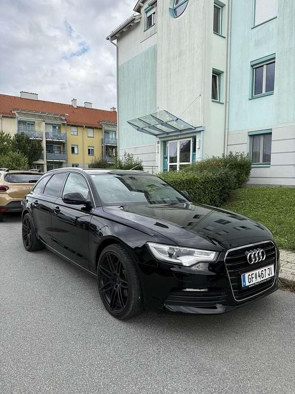 Schwarz Gebraucht 2012 Audi A6 Kombi | € 12.500 (Fairer Preis) - Bild 1/4
