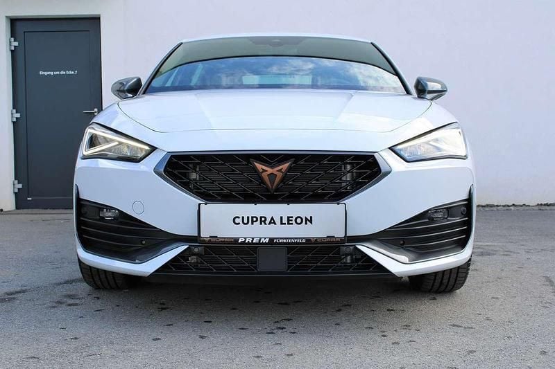 Gebraucht Cupra Leon 150 PS (110 kW) 2023 Weiß Kombi