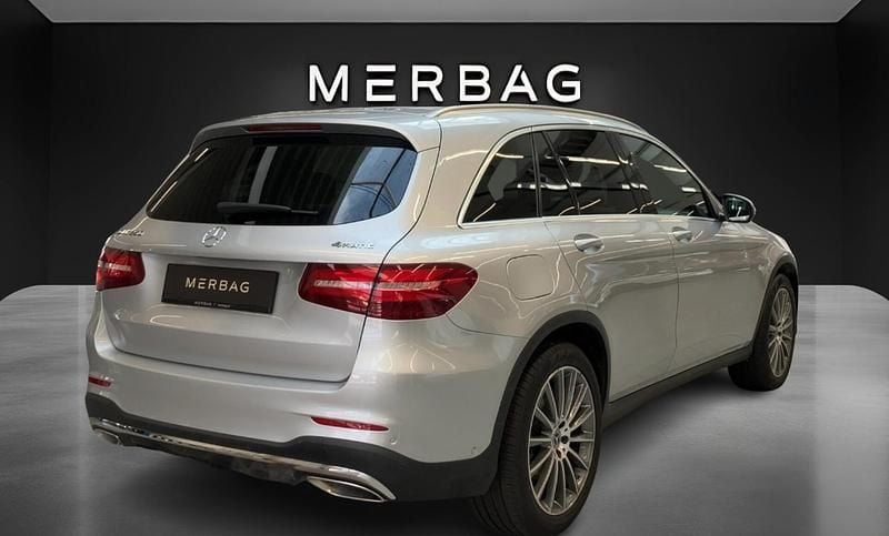 Gebraucht Mercedes GLC250 AMG line 211 PS (155 kW) 2018 Iridiumsilber metallic SUV
