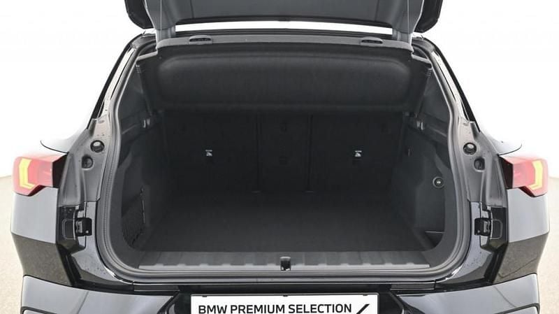 Gebraucht BMW iX2 Luxury Line 150 kW (204 PS) 2025 Schwarz SUV