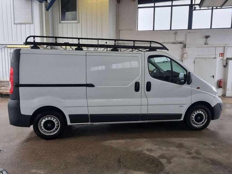 Gebraucht Opel Vivaro 114 PS (83 kW) 2014 Weiß Van / Kleinbus