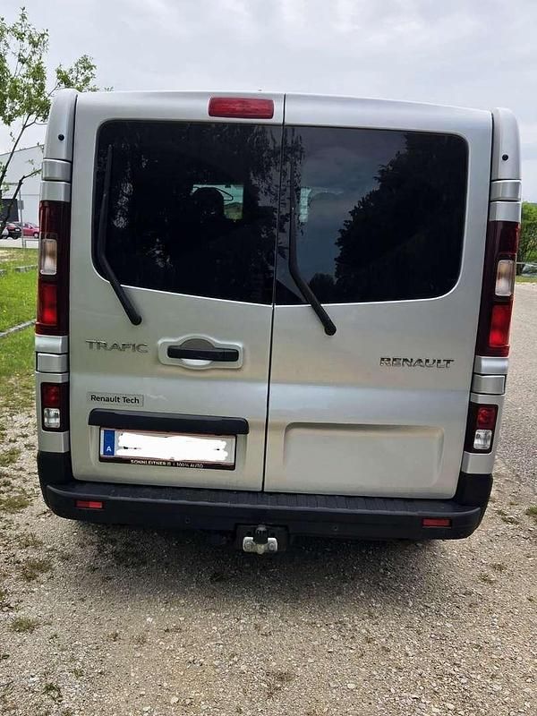 Gebraucht Renault Trafic Expression 145 PS (106 kW) 2020 Van / Kleinbus