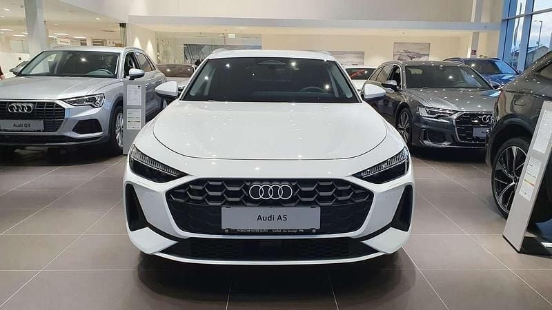 Gebraucht Audi A5 150 PS (110 kW) 2025 Weiß Coupé