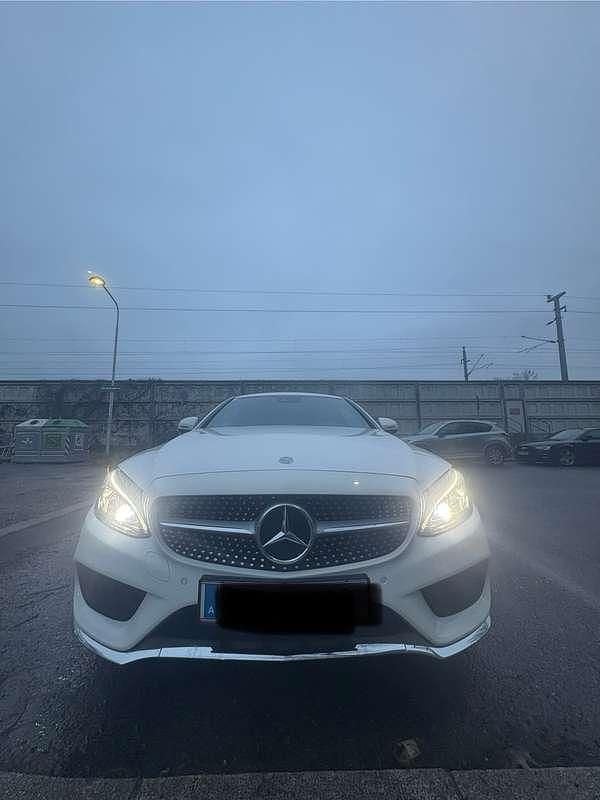 Weiß Gebraucht 2016 Mercedes C220 AMG line Coupé | € 25.500 (Superpreis) - Bild 1/4