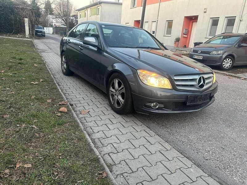 Gebraucht Mercedes C200 Classic 136 PS (100 kW) 2008 Limousine