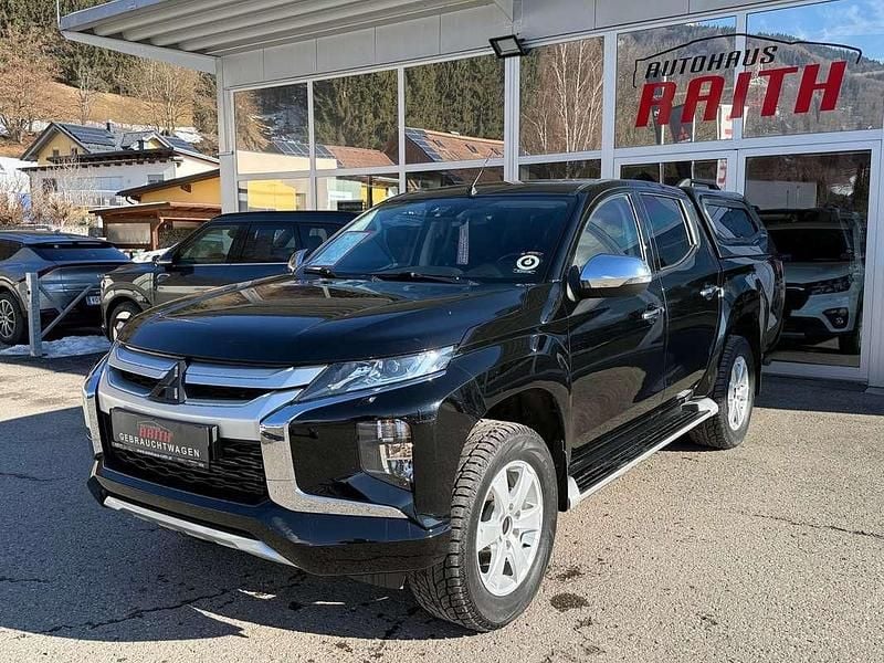 Gebraucht Mitsubishi L200 Intense 150 PS (110 kW) 2020 Schwarz Abholung
