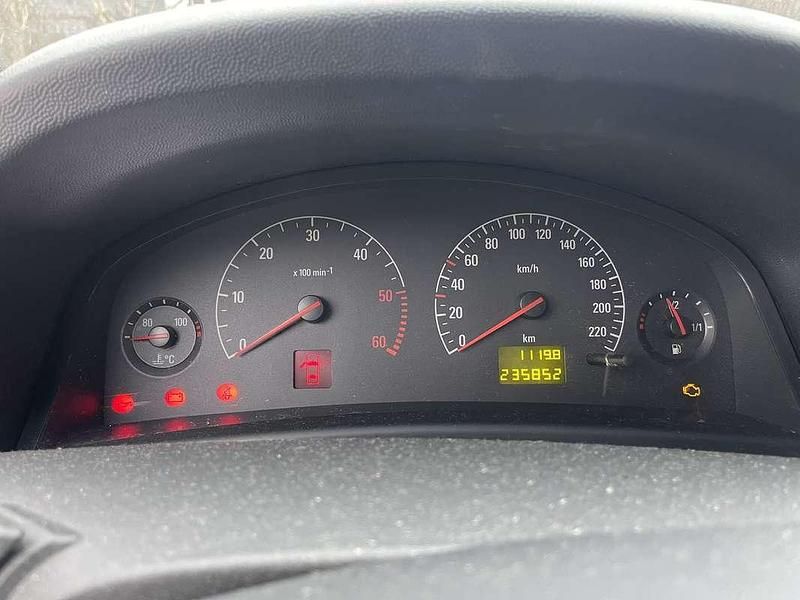 Gebraucht Opel Vectra Edition 101 PS (74 kW) 2002 Limousine