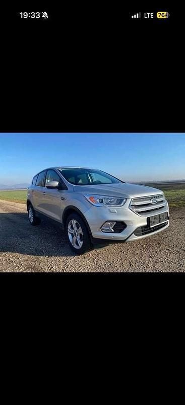 Gebraucht Ford Kuga Titanium 120 PS (88 kW) 2017 Silber SUV