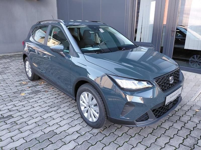 Dunkelblau normal Neu 2025 Seat Arona Reference SUV | € 18.990 (Superpreis) - Bild 1/4