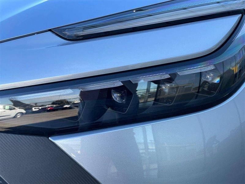 Gebraucht Toyota C-HR Active 152 PS (111 kW) 2024 Shimmering silverr/schwarz SUV