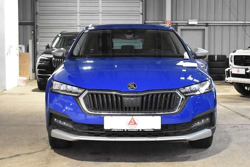 Gebraucht Skoda Octavia 200 PS (147 kW) 2022 Blau Kombi