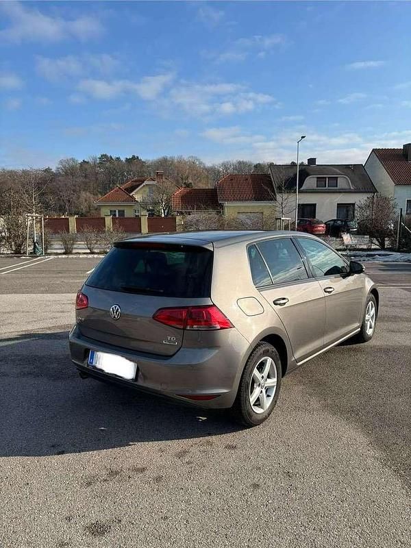 Gebraucht VW Golf VII 110 PS (80 kW) 2015 Grau Limousine
