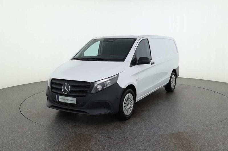 Weiß Gebraucht 2024 Mercedes Vito Van / Kleinbus | € 43.188 (Fairer Preis) - Bild 1/4