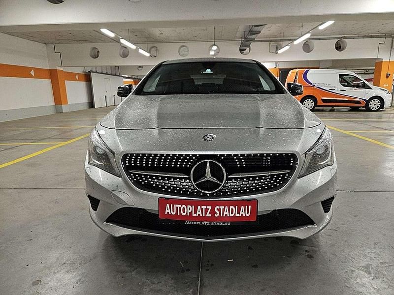 Gebraucht Mercedes CLA180 122 PS (89 kW) 2015 Silber Limousine