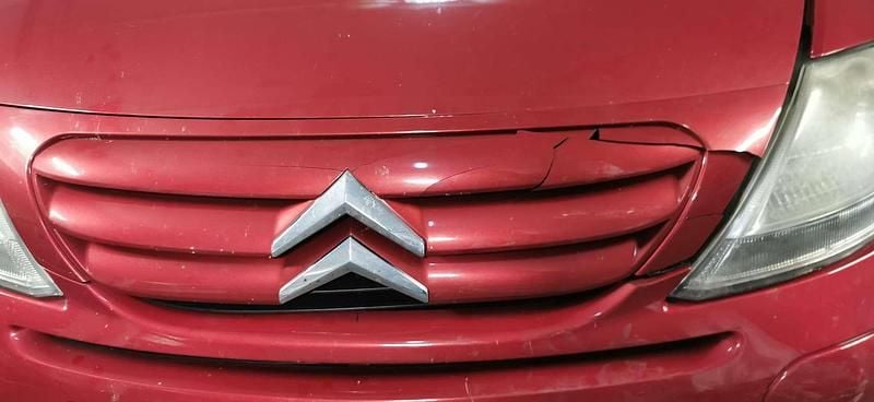 Gebraucht Citroën C3 68 PS (50 kW) 2005 Rot Limousine