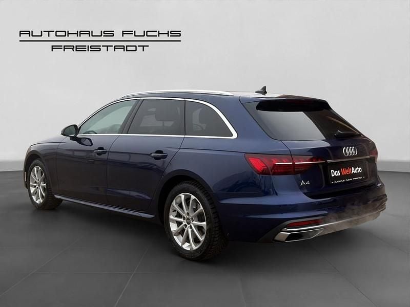 Gebraucht Audi A4 Advanced 163 PS (119 kW) 2021 Mittelblau  metallic Kombi