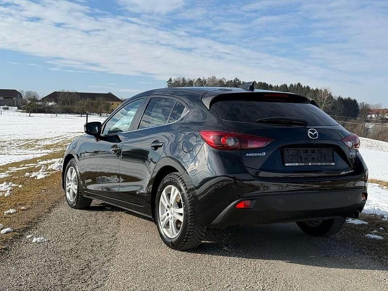 Gebraucht Mazda 3 Inclusive 101 PS (74 kW) 2014 Schwarz Limousine