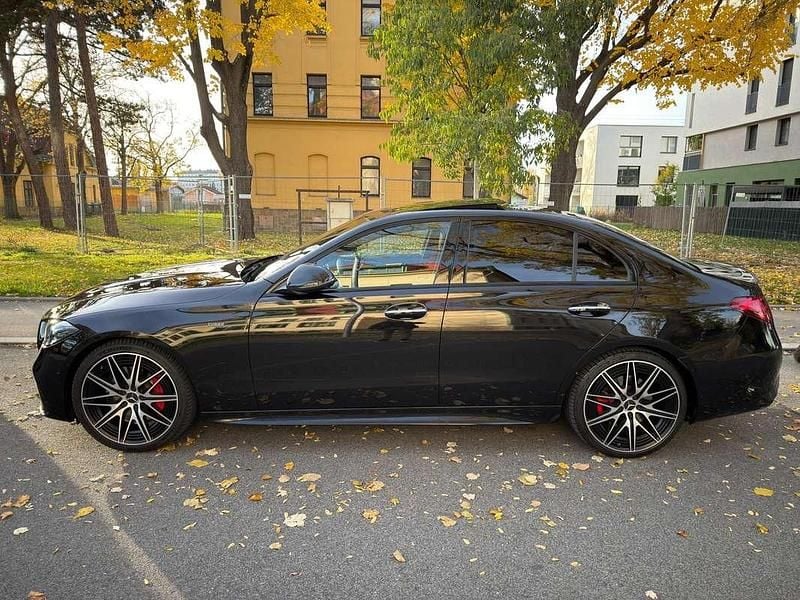 Gebraucht Mercedes C43 AMG AMG 408 PS (300 kW) 2024 Schwarz Limousine