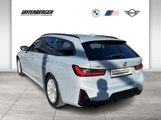 Gebraucht BMW 330 M Sport 184 PS (135 kW) 2022 Grau Kombi