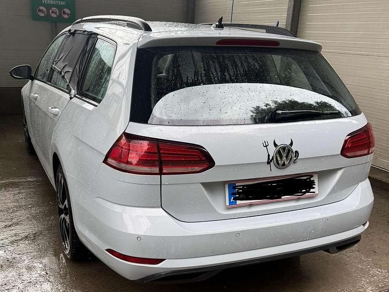 Gebraucht VW Golf VII Trendline 110 PS (80 kW) 2017 Weiß Kombi