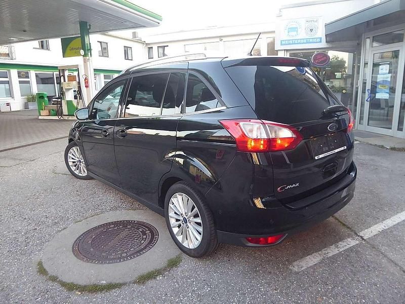 Gebraucht Ford Grand C-Max Titanium 120 PS (88 kW) 2017 Schwarz Van / Kleinbus