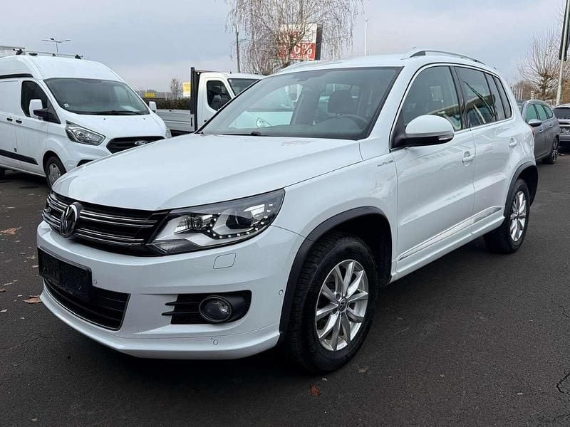 Gebraucht VW Tiguan Sportline 140 PS (102 kW) 2015 Weiß SUV